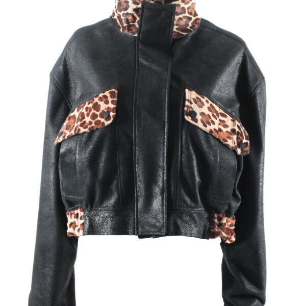 BOMBER NATALY
